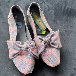 TOMS Women's Checkered Bow Flats - Pink and Gray